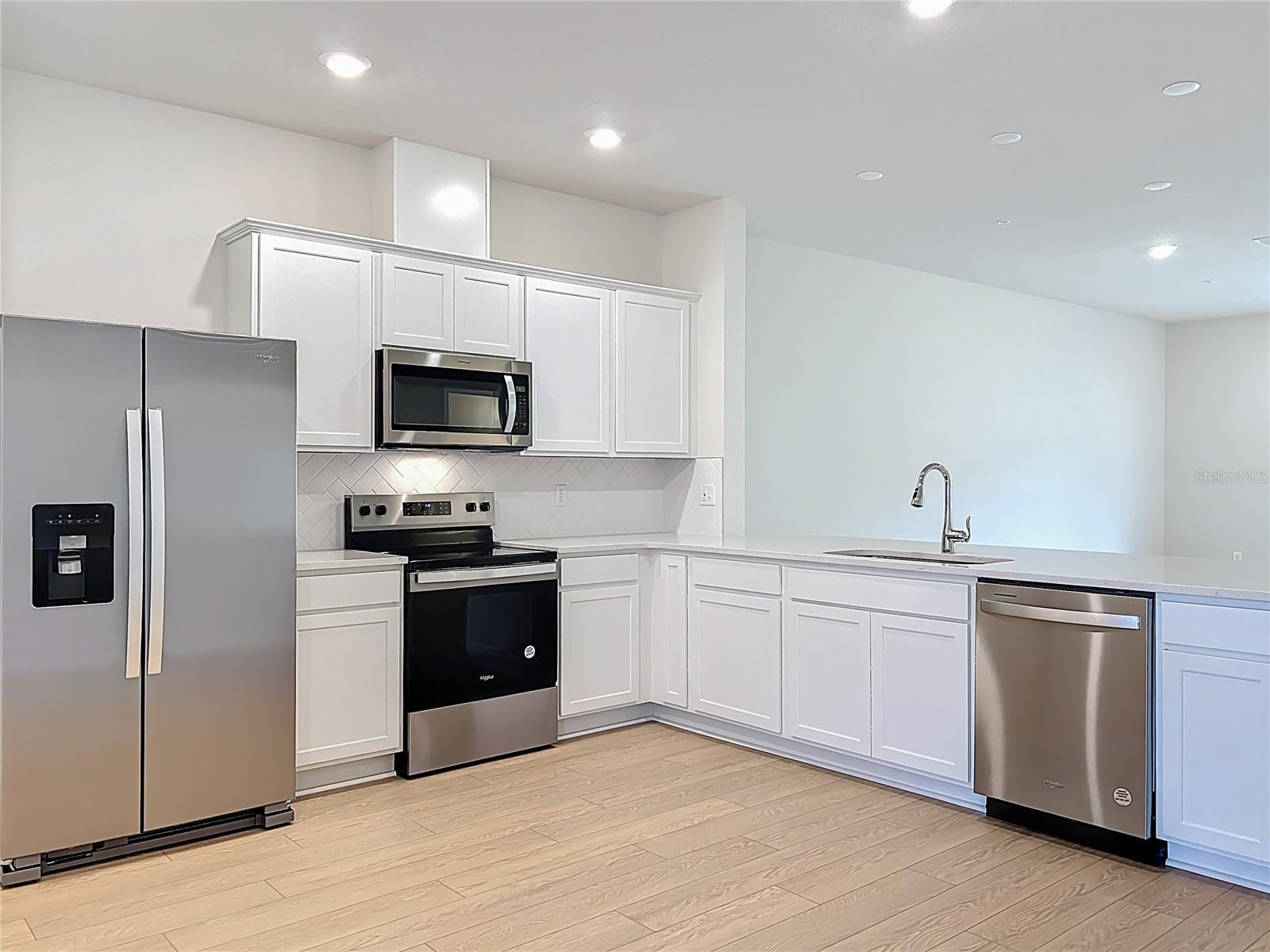 Image 12 of 54 For 431 Meadowland Point