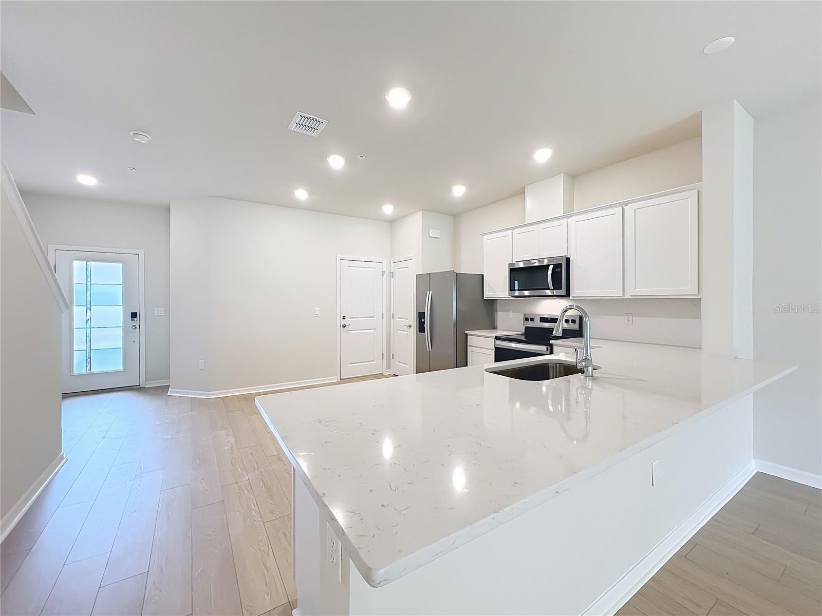 Image 16 of 54 For 431 Meadowland Point