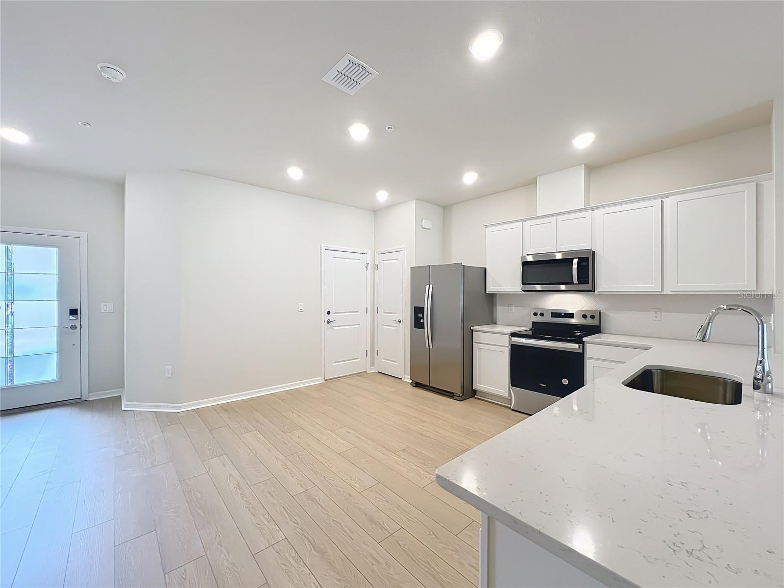 Image 18 of 54 For 431 Meadowland Point