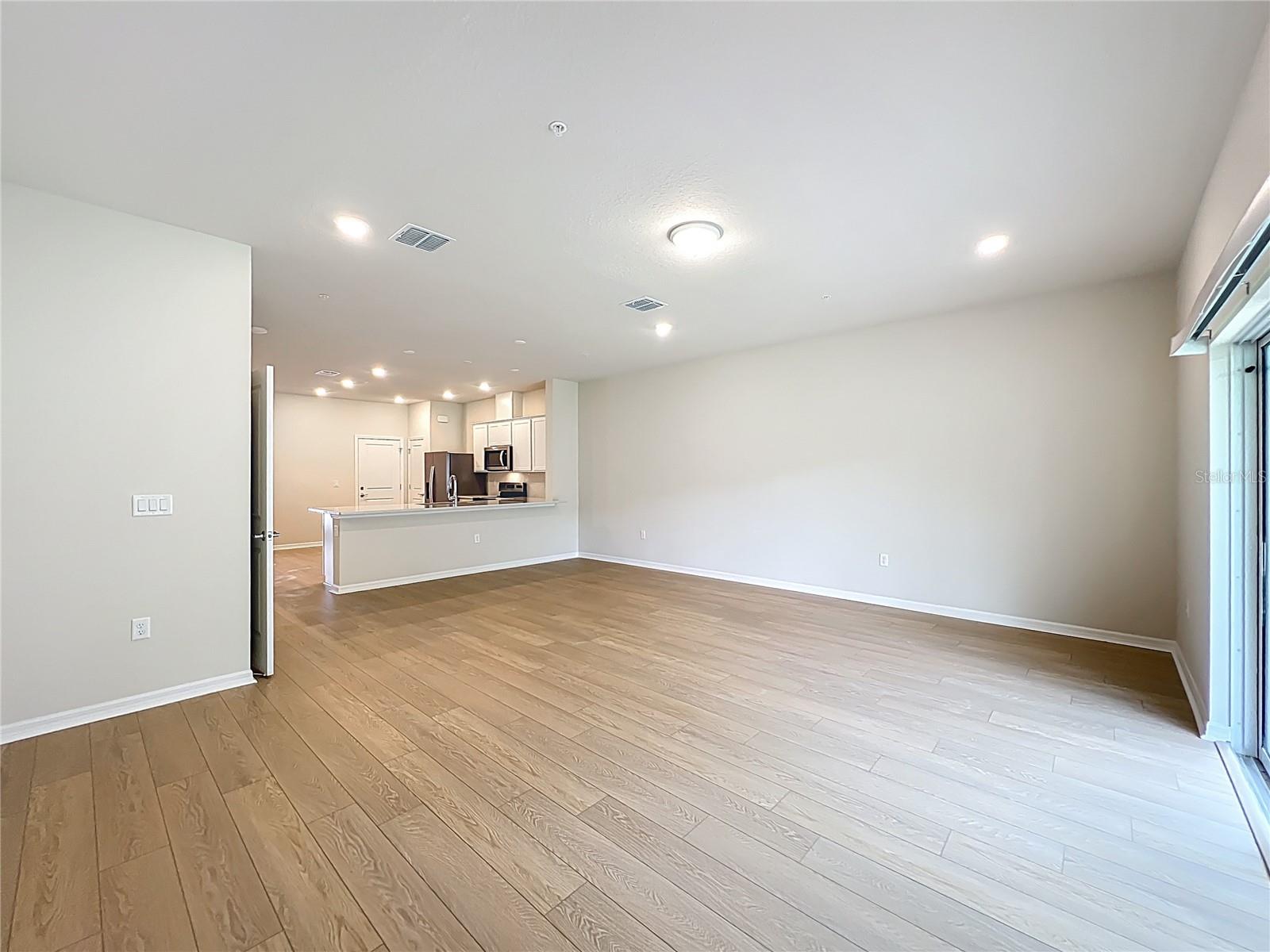 Image 23 of 54 For 431 Meadowland Point