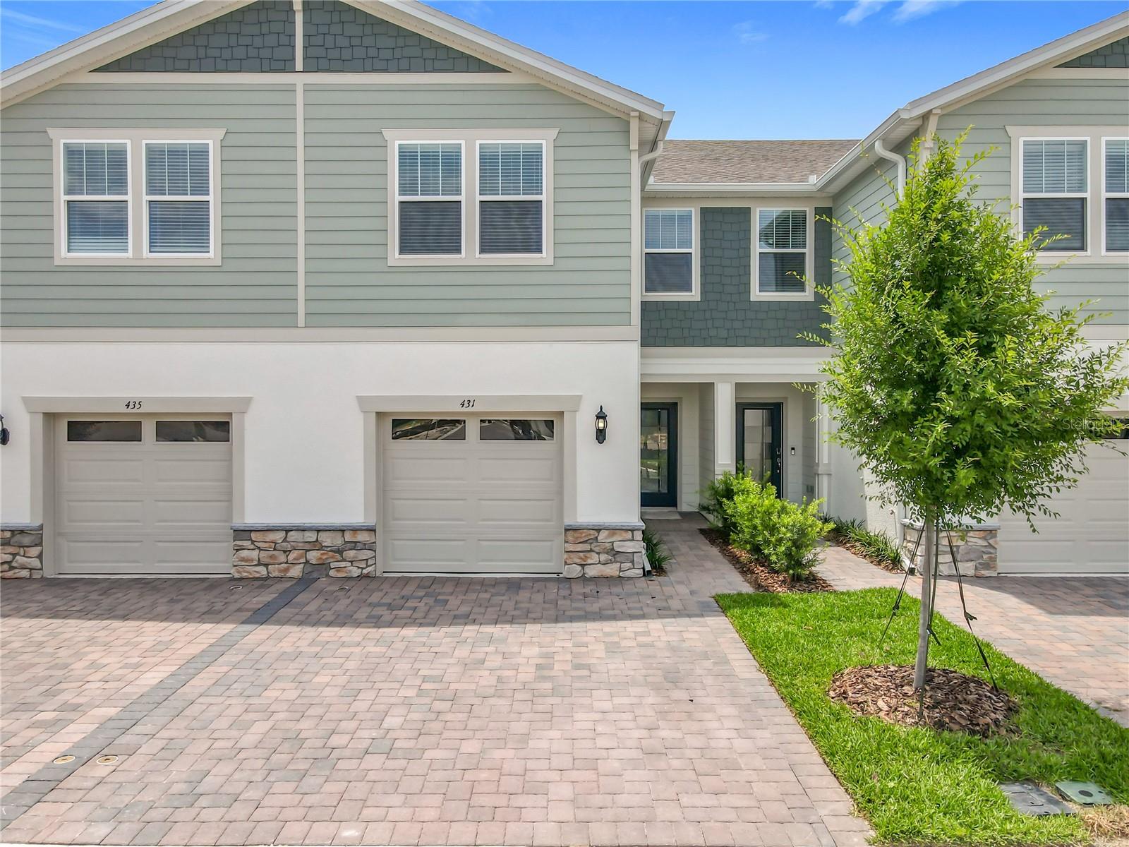 Image 4 of 54 For 431 Meadowland Point