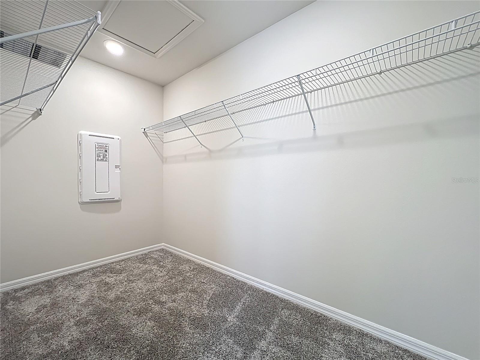 Image 43 of 54 For 431 Meadowland Point