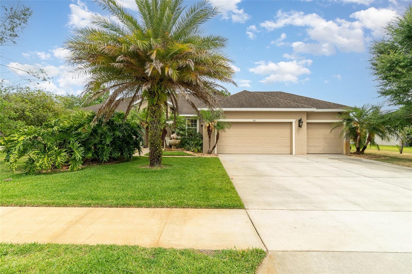 Image 3 of 32 For 611 Curly Fern Lane