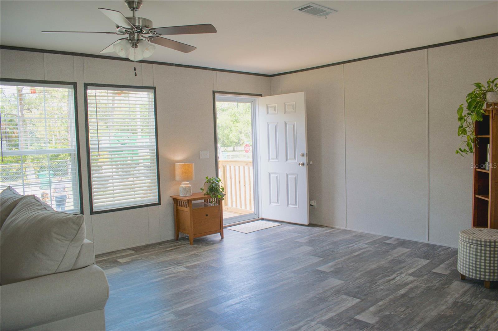 Image 3 of 42 For 3790 4th Avenue