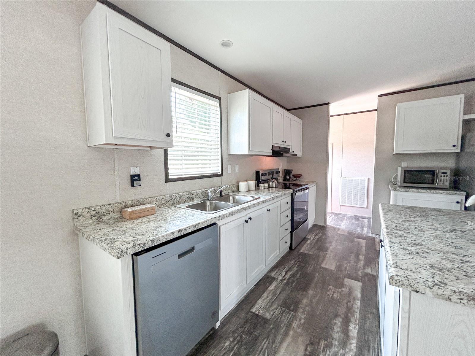 Image 9 of 42 For 3790 4th Avenue
