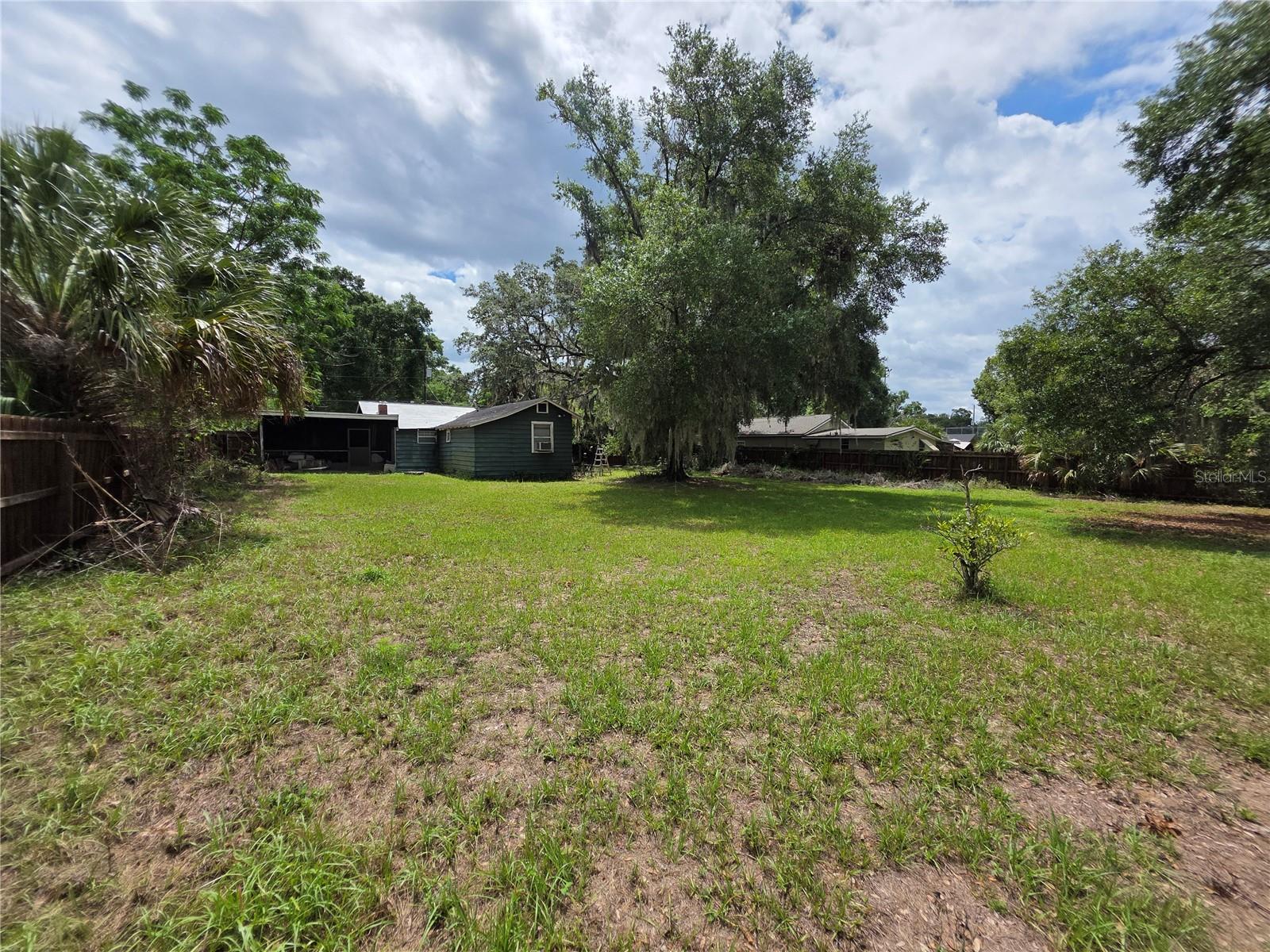 Image 6 of 6 For 245 Rhodes Street
