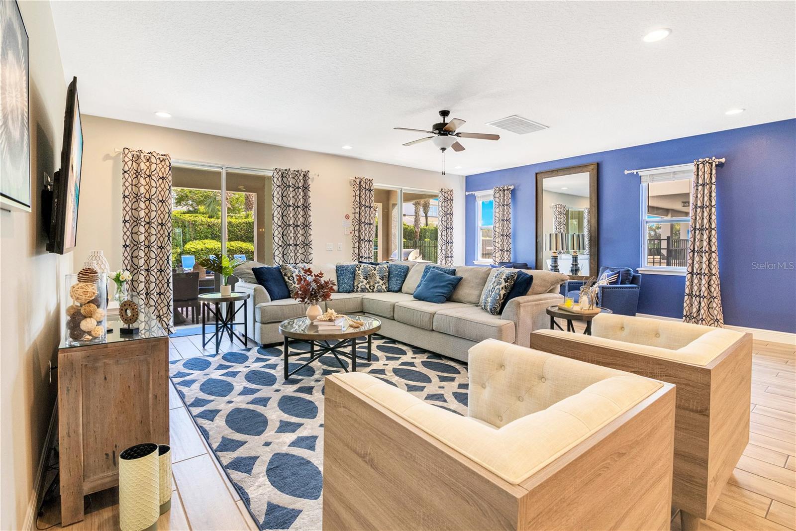 Image 12 of 61 For 7647 Fairfax Drive