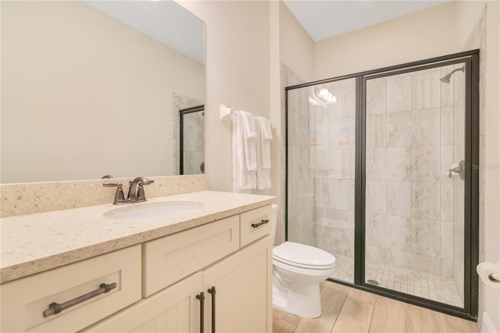 Image 46 of 61 For 7647 Fairfax Drive