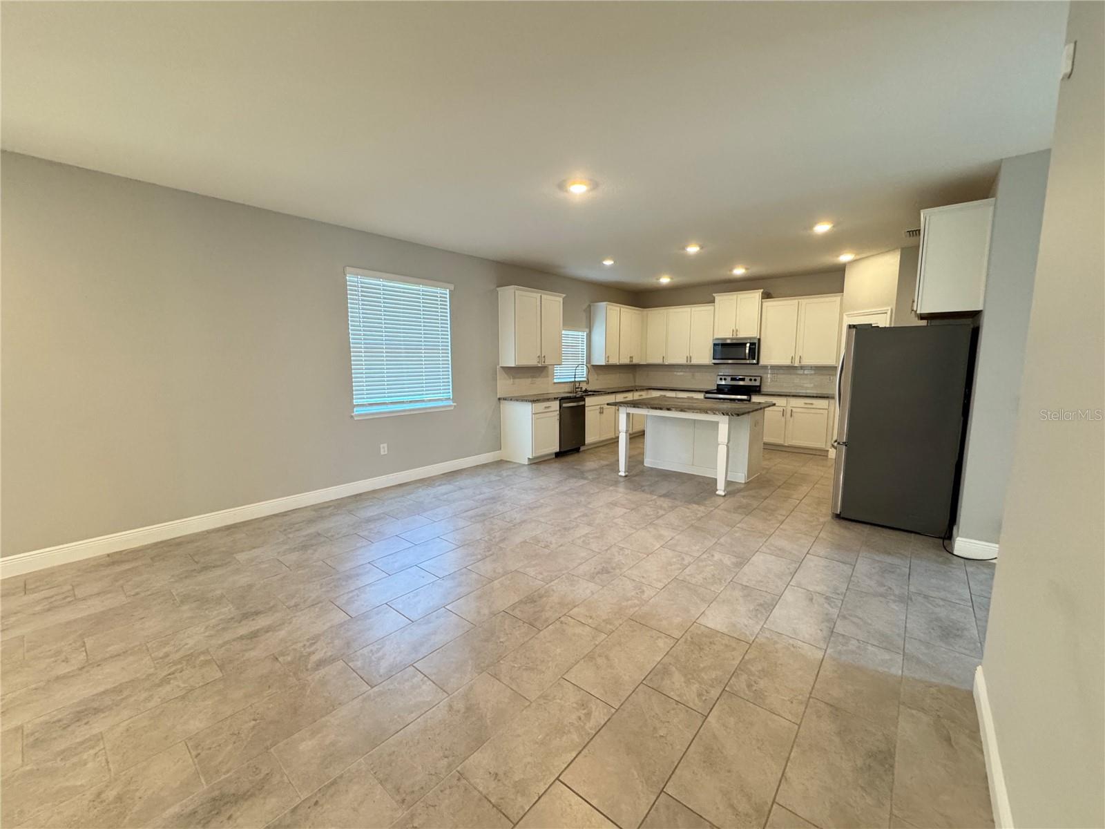 Image 19 of 63 For 1381 Bering Road