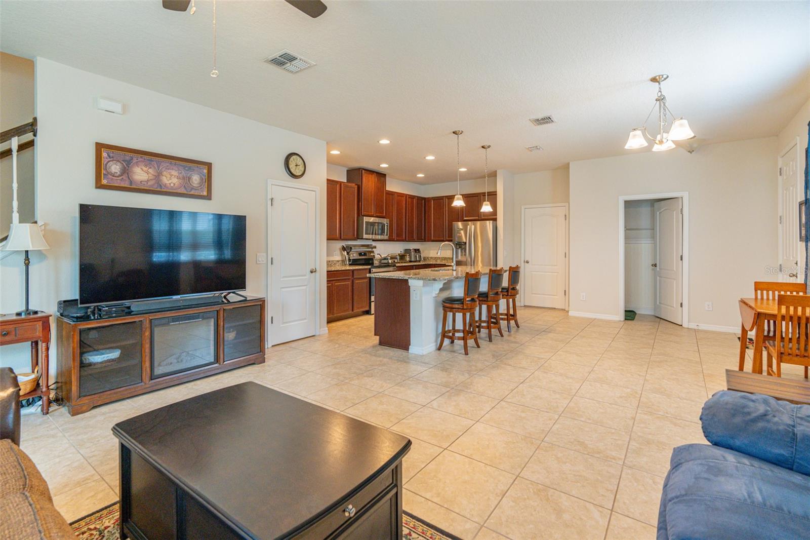 Image 2 of 37 For 87 Delacorte Way