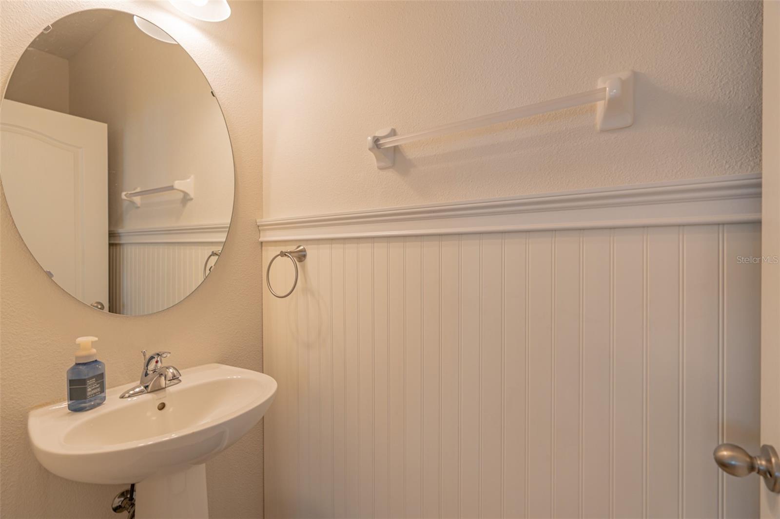Image 22 of 37 For 87 Delacorte Way