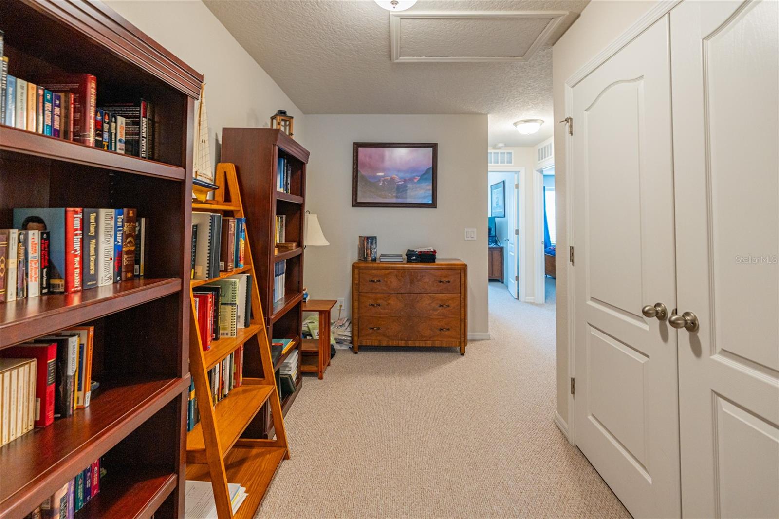 Image 33 of 37 For 87 Delacorte Way