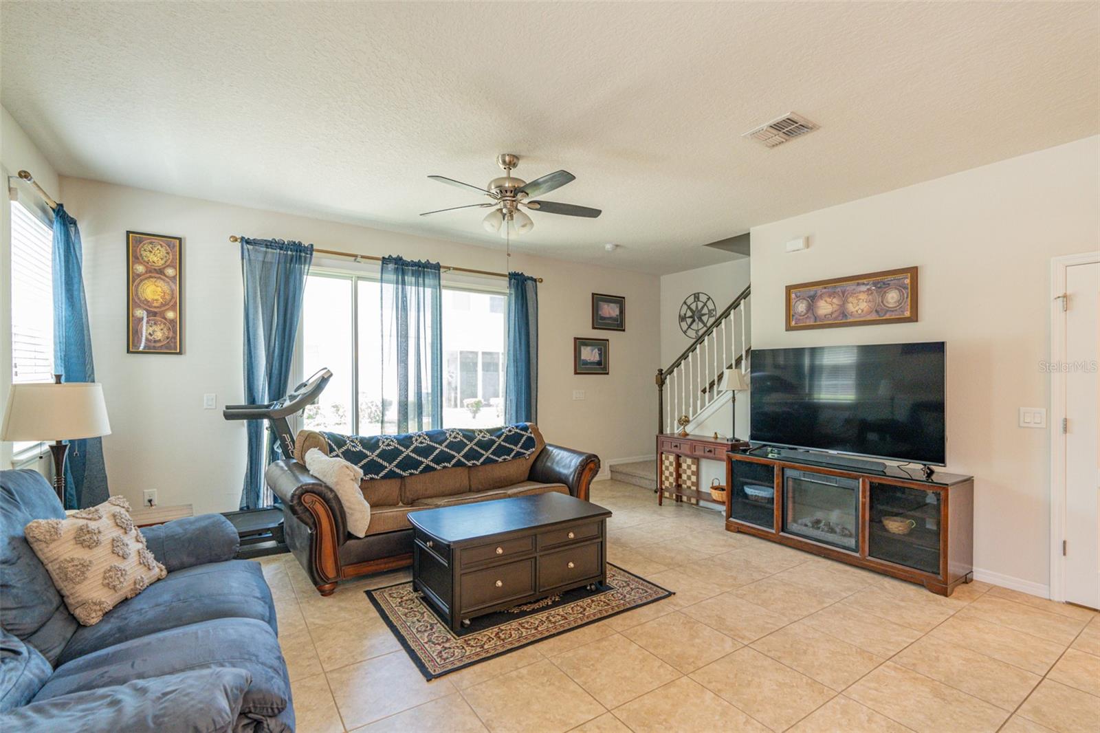 Image 4 of 37 For 87 Delacorte Way