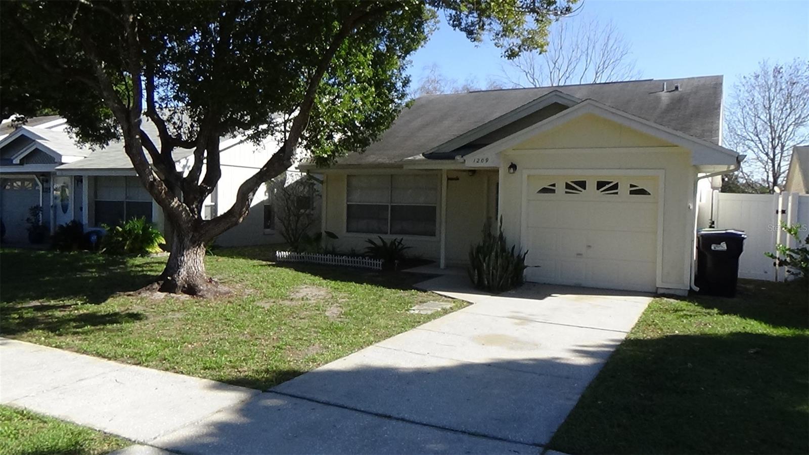 Details for 1209 Bent Tree Drive, ORLANDO, FL 32825