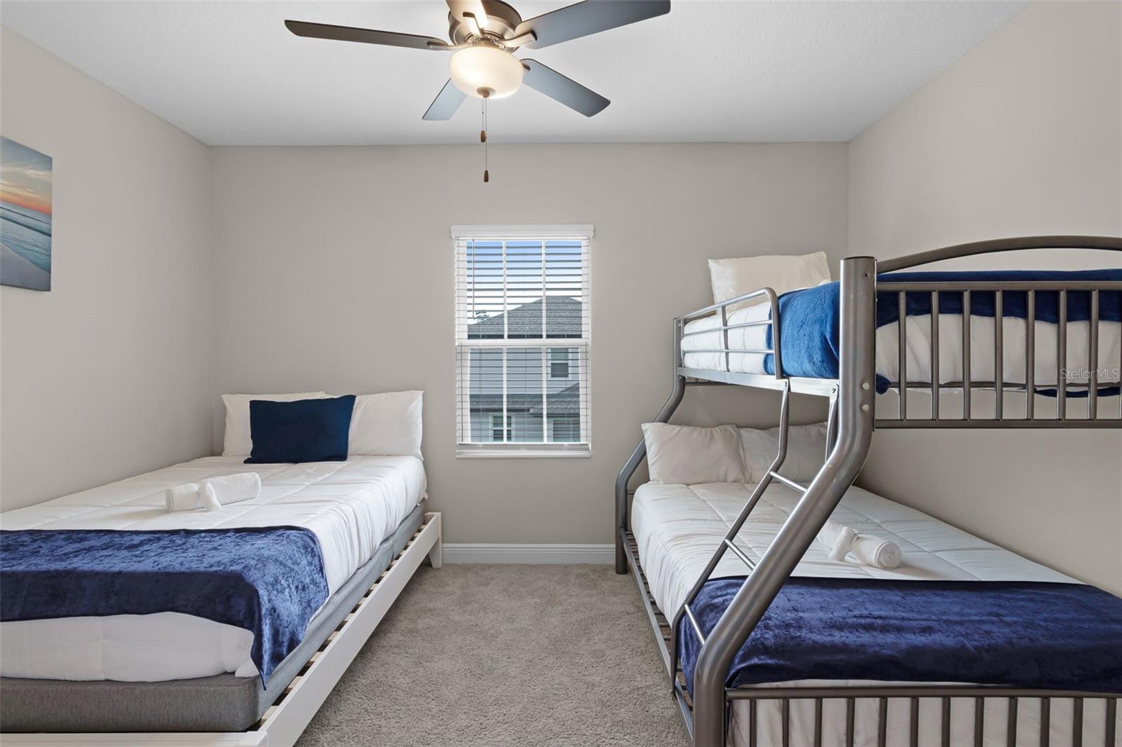 Image 27 of 71 For 7745 Somersworth Drive