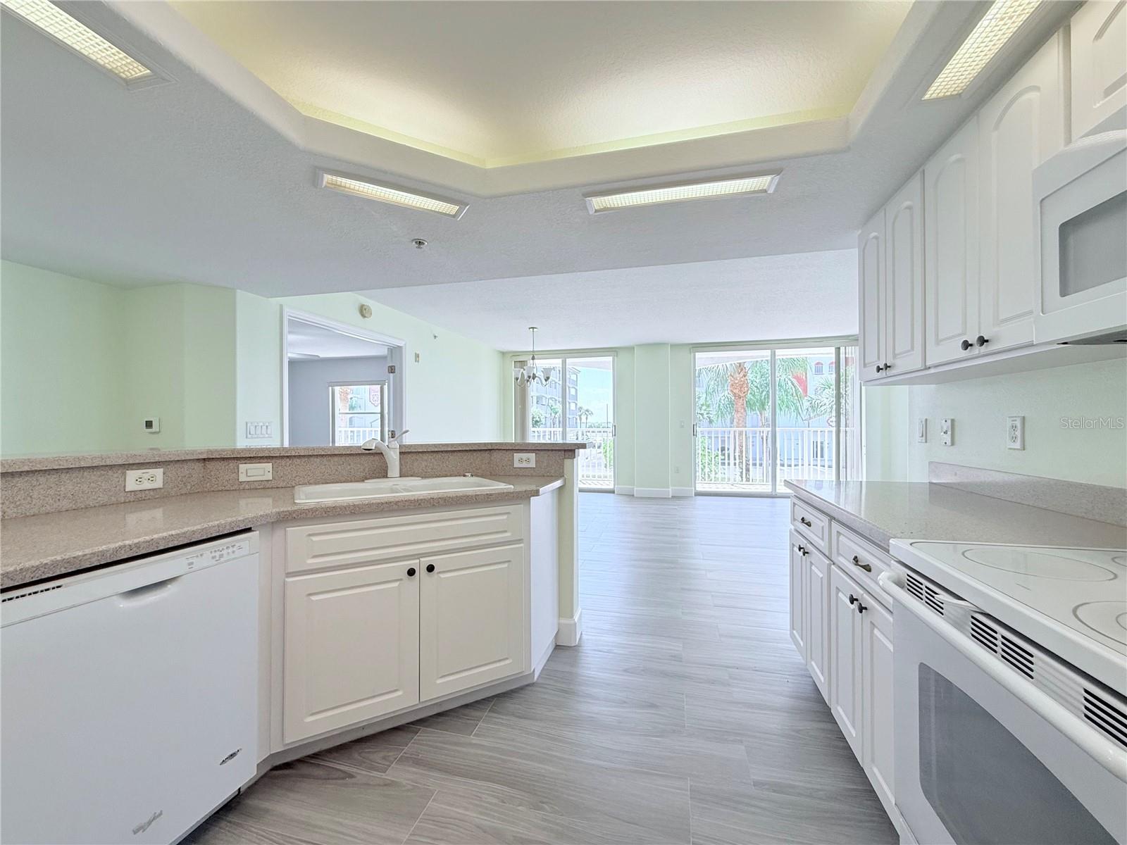 Image 10 of 68 For 8922 Laguna Lane 201