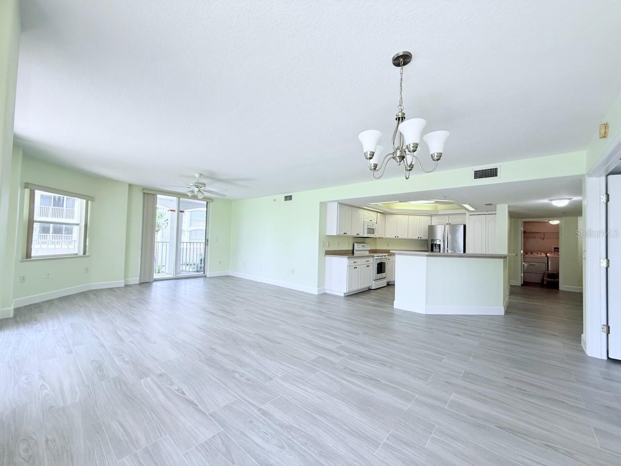Image 12 of 68 For 8922 Laguna Lane 201