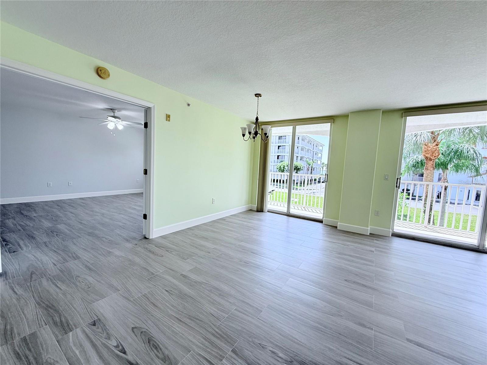 Image 16 of 68 For 8922 Laguna Lane 201