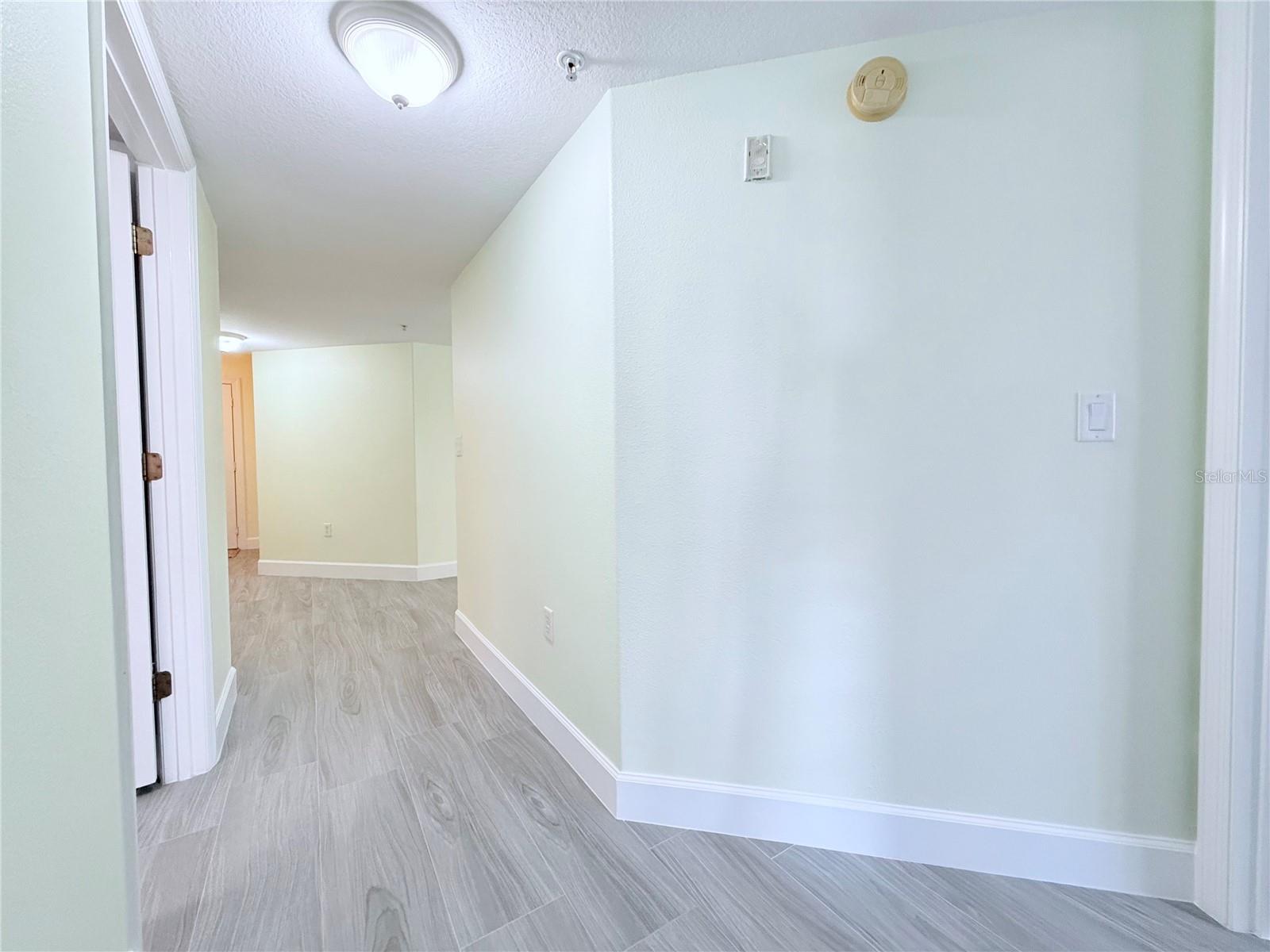 Image 17 of 68 For 8922 Laguna Lane 201
