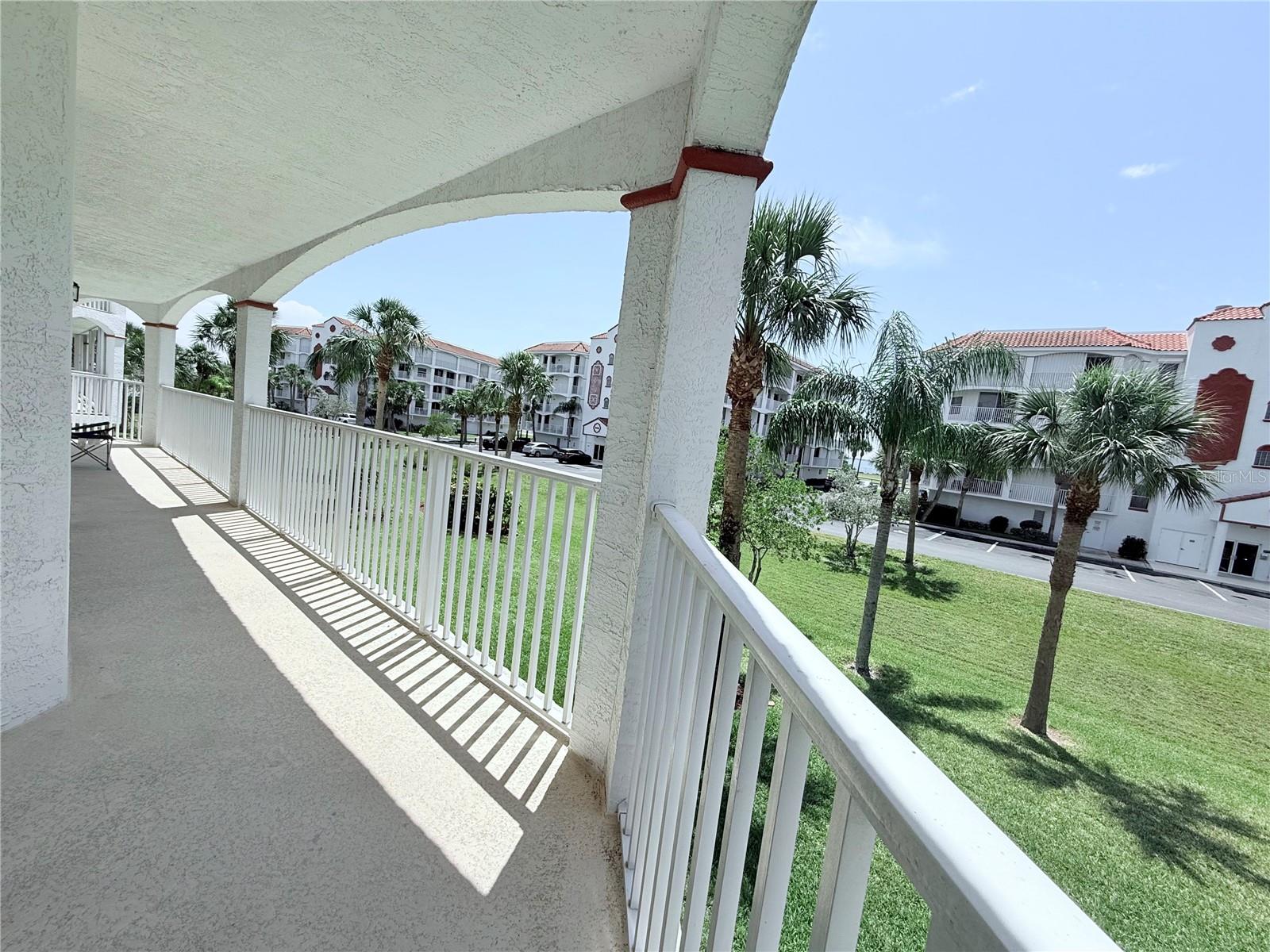 Image 36 of 68 For 8922 Laguna Lane 201