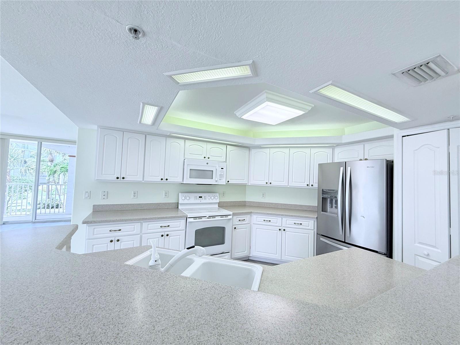 Image 9 of 68 For 8922 Laguna Lane 201