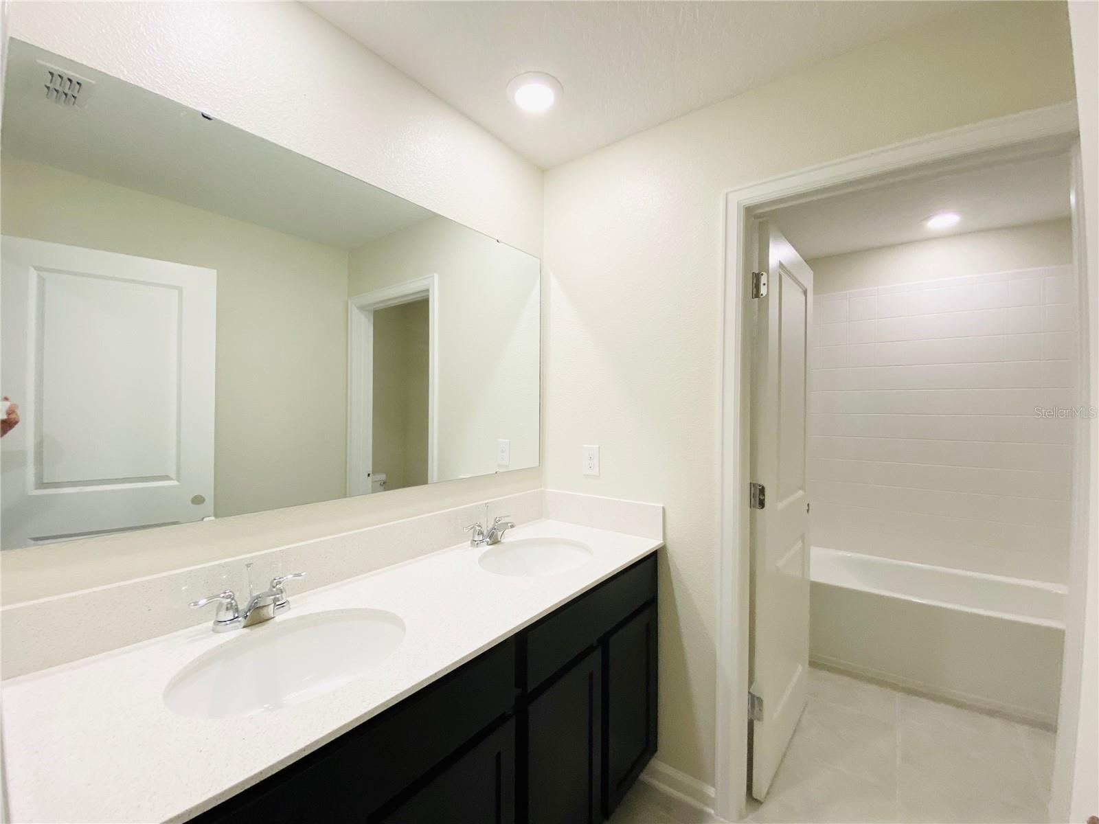 Image 16 of 23 For 4343 Sunny Creek Place