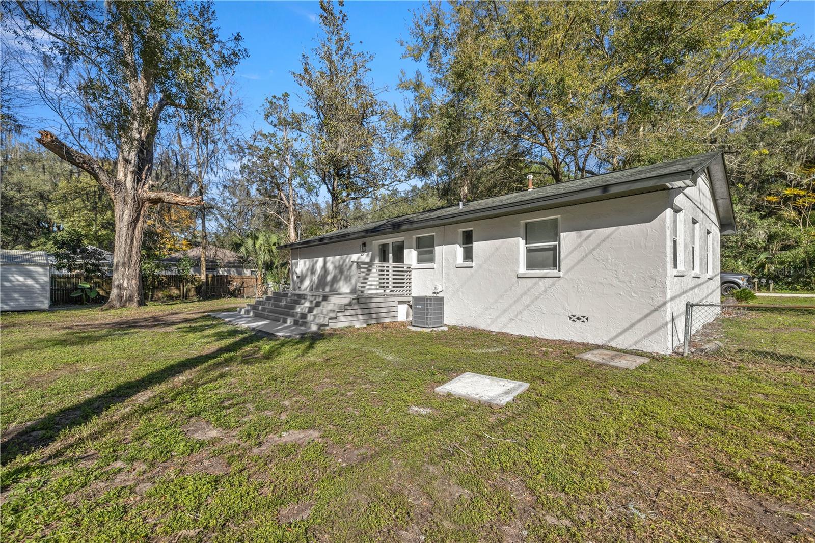 Image 17 of 24 For 11572 60th Avenue