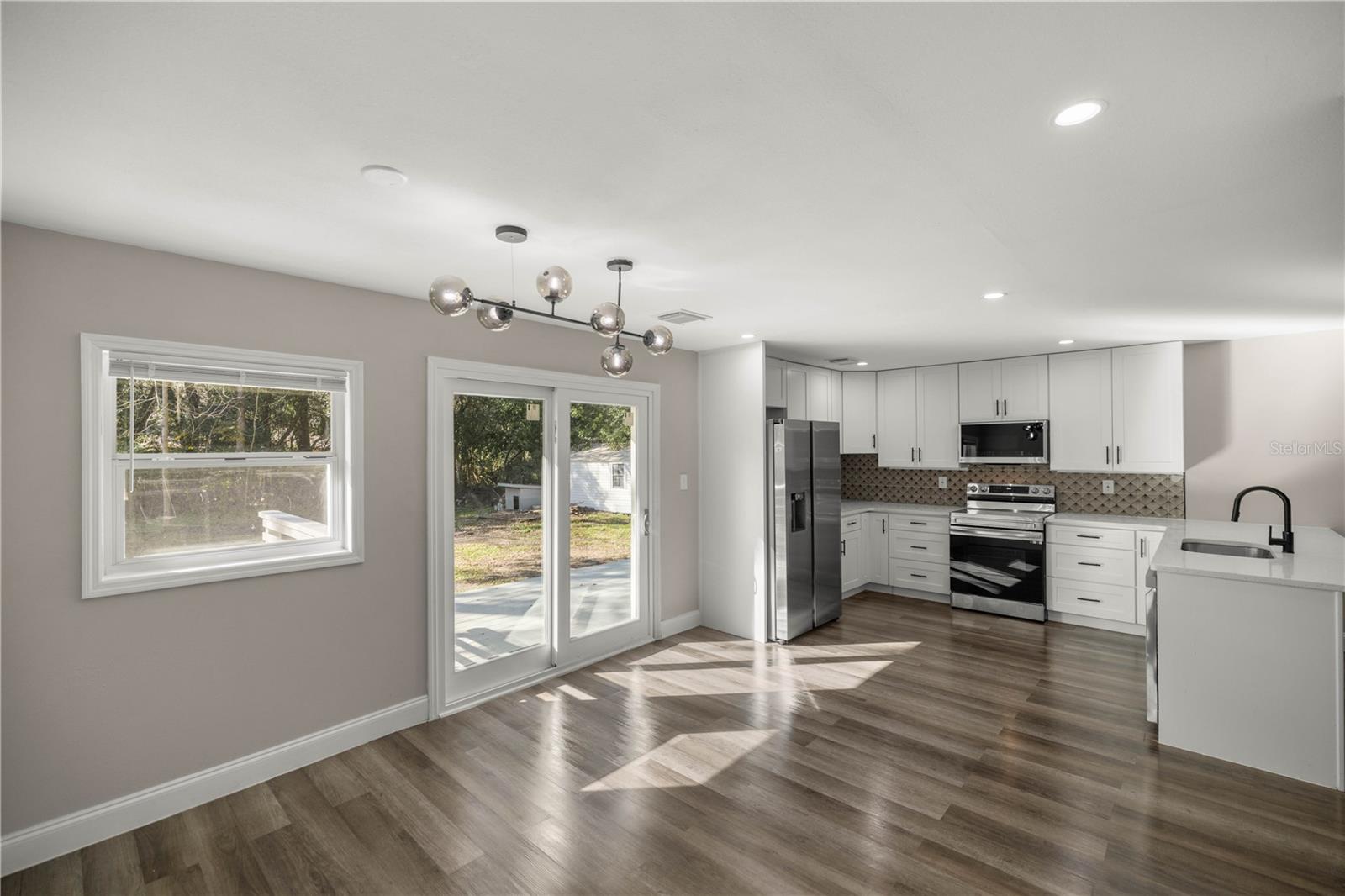 Image 3 of 24 For 11572 60th Avenue