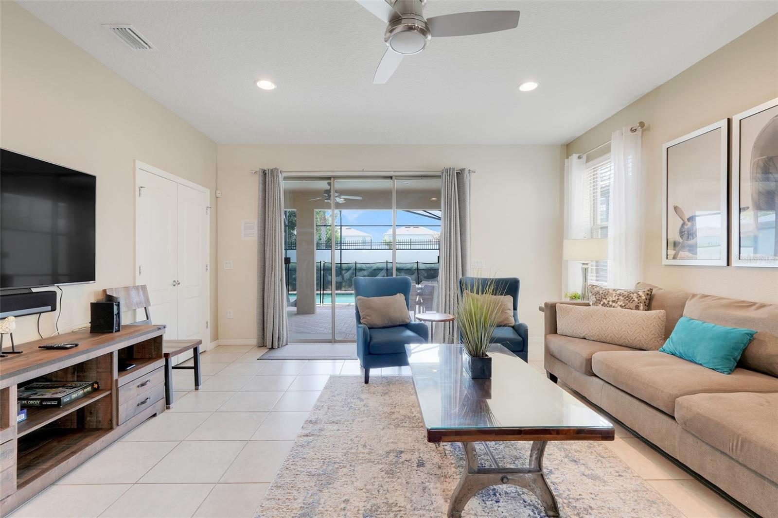 Image 14 of 56 For 8989 Rhodes Street