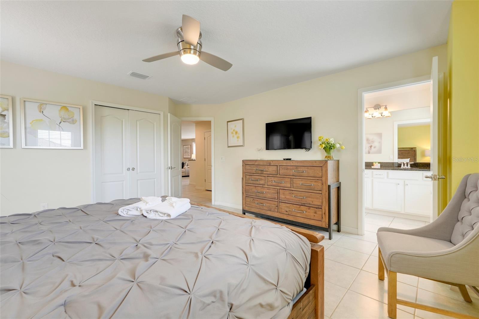 Image 22 of 56 For 8989 Rhodes Street