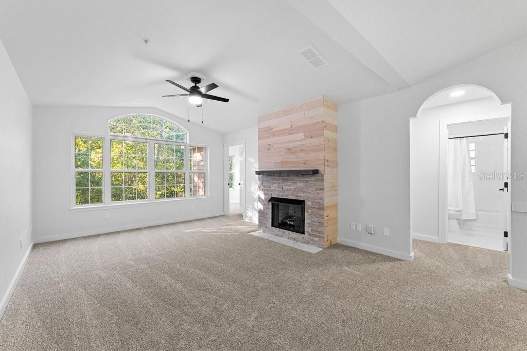 Image 16 of 34 For 13810 Sutton Park Drive N 1139