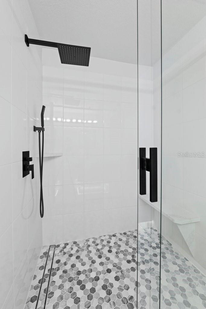 Image 24 of 34 For 13810 Sutton Park Drive N 1139