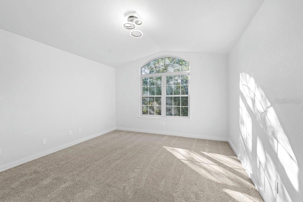 Image 27 of 34 For 13810 Sutton Park Drive N 1139