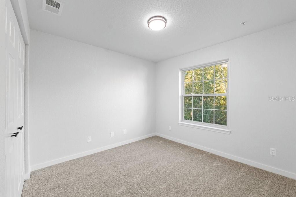 Image 28 of 34 For 13810 Sutton Park Drive N 1139