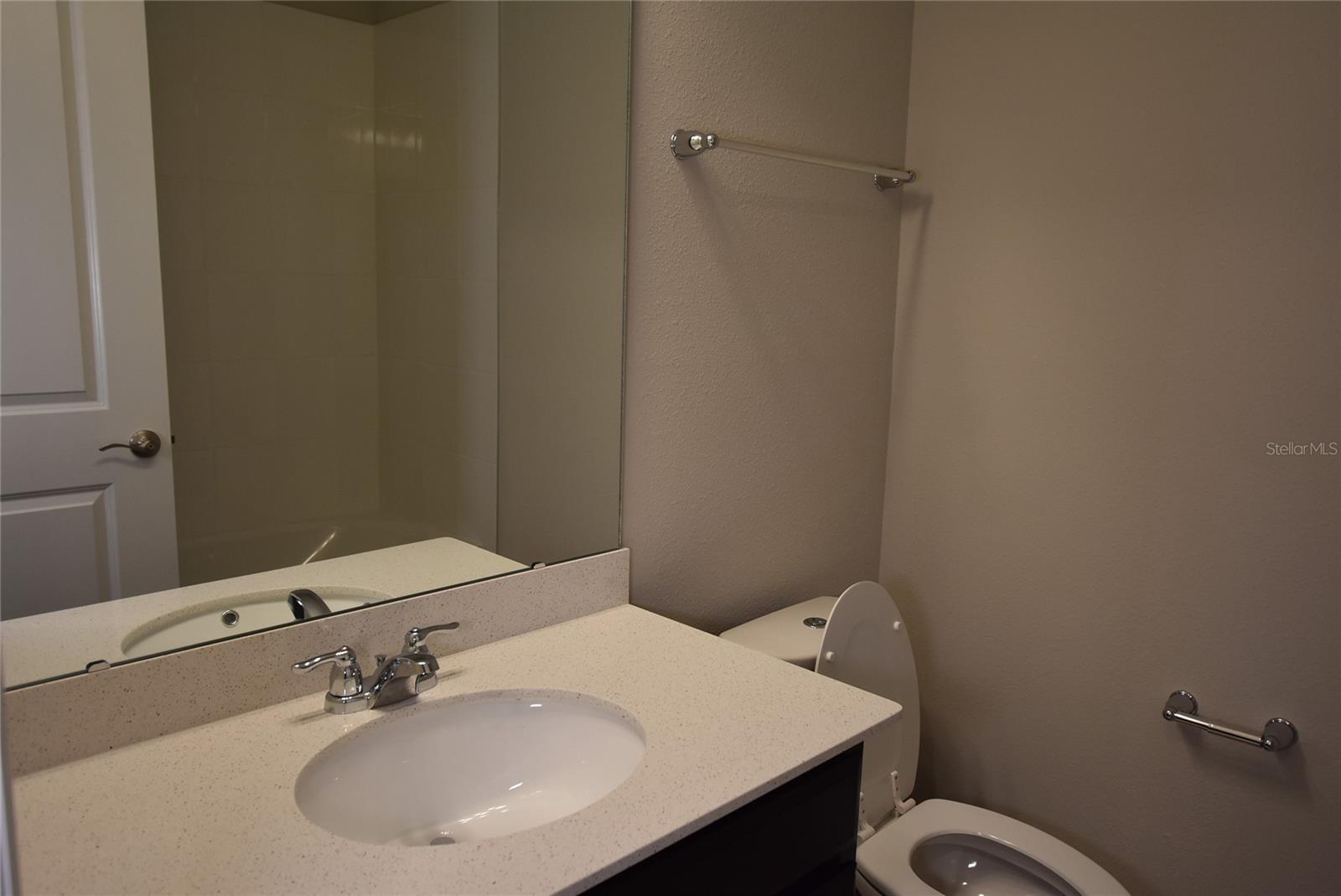 Image 23 of 27 For 7067 Carrickbend Lane