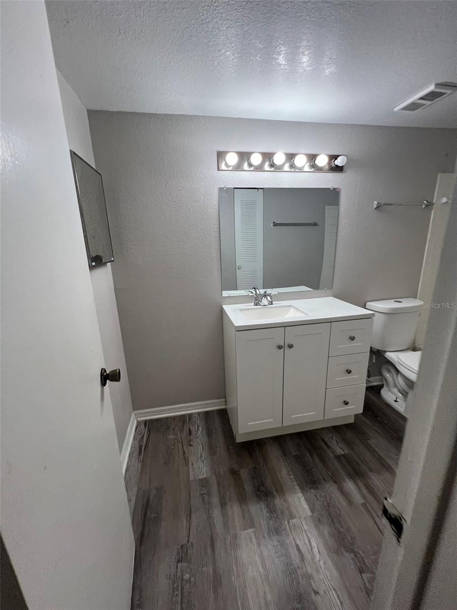 Image 13 of 21 For 4572 Commander Drive 1226