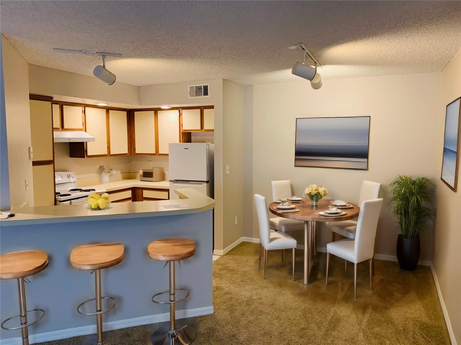 Image 3 of 21 For 4572 Commander Drive 1226