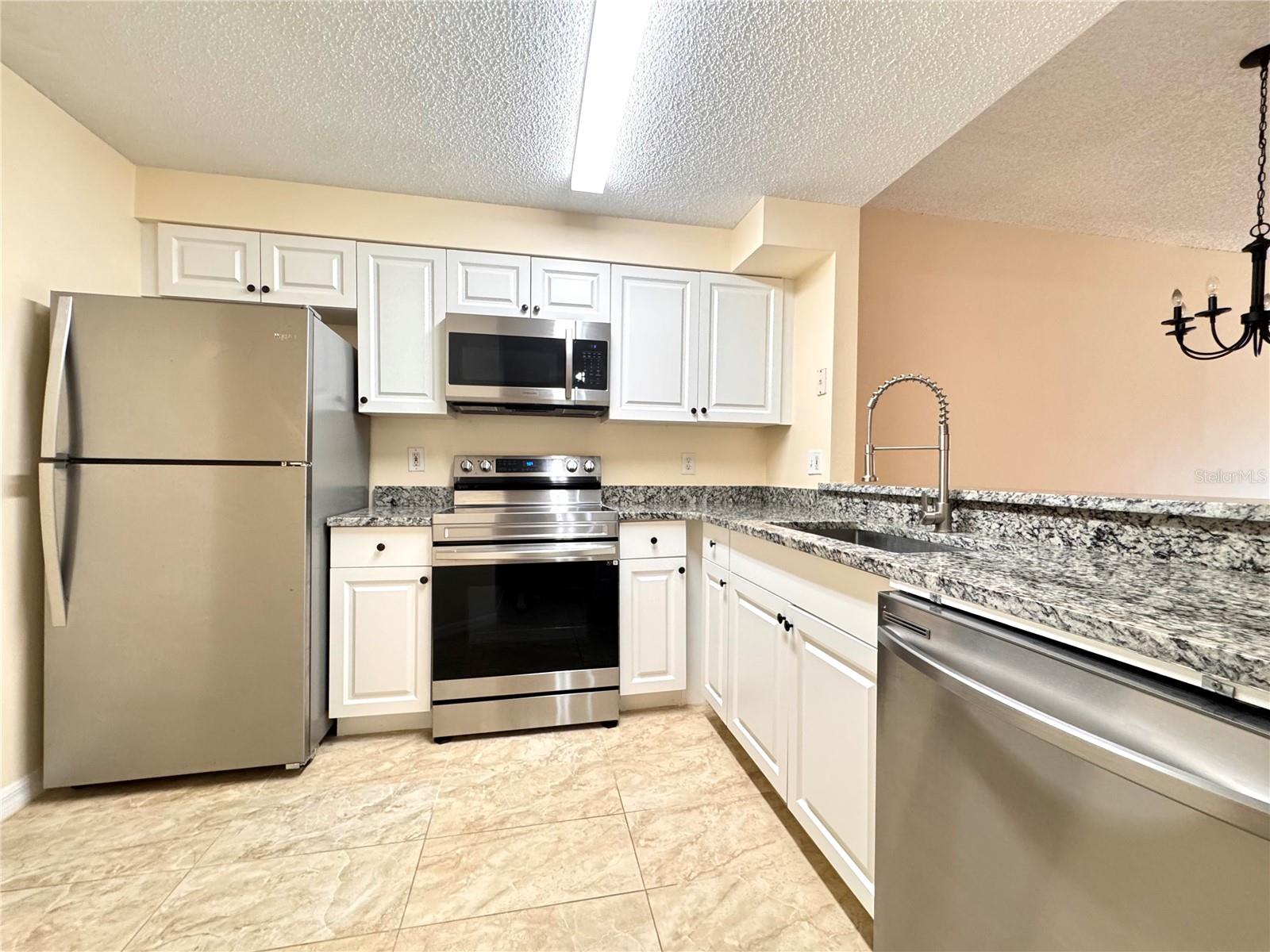 Image 4 of 20 For 10855 Windsor Walk Drive 5101