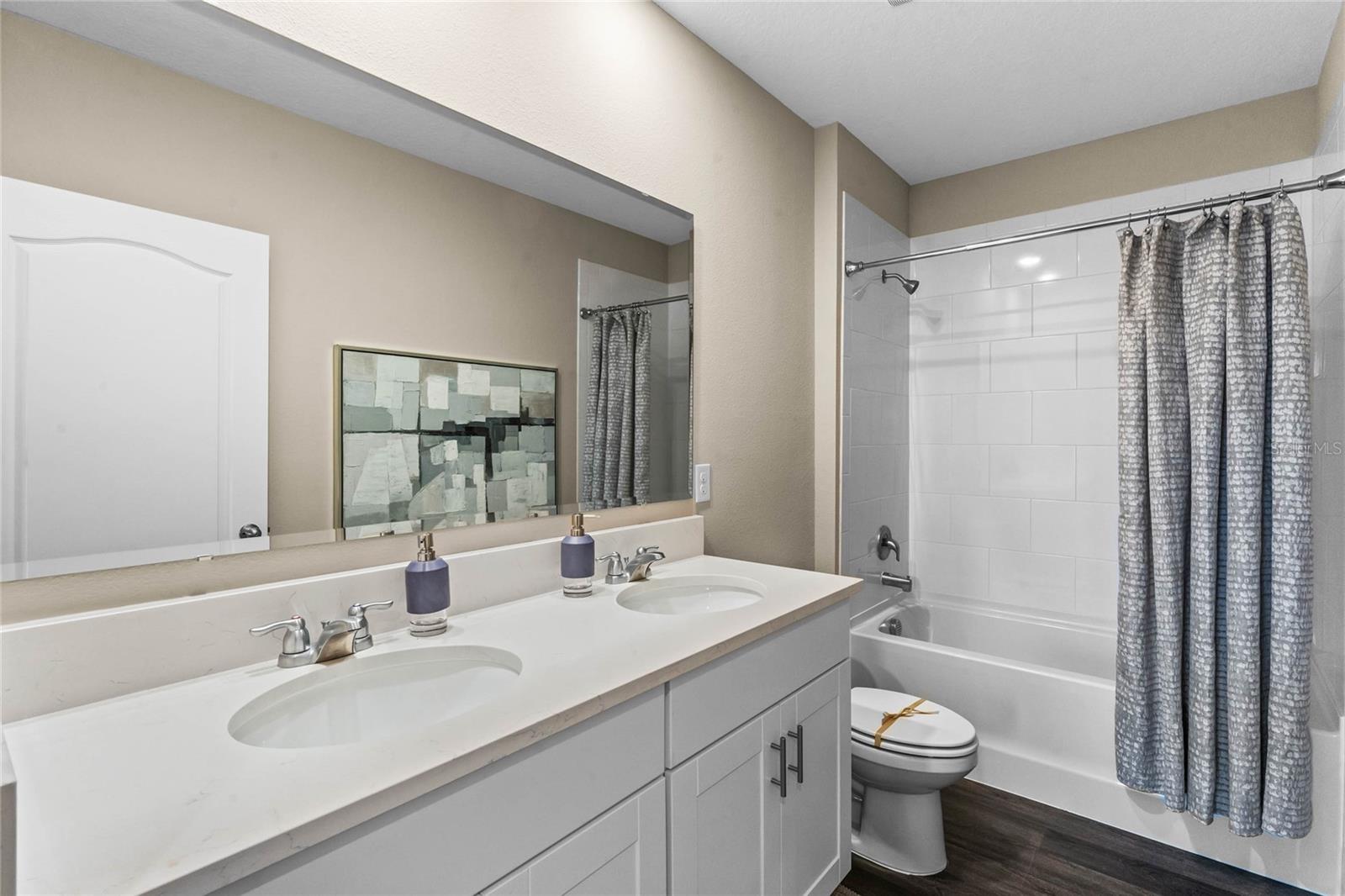 Image 23 of 37 For 3445 Briarwood Grove Drive