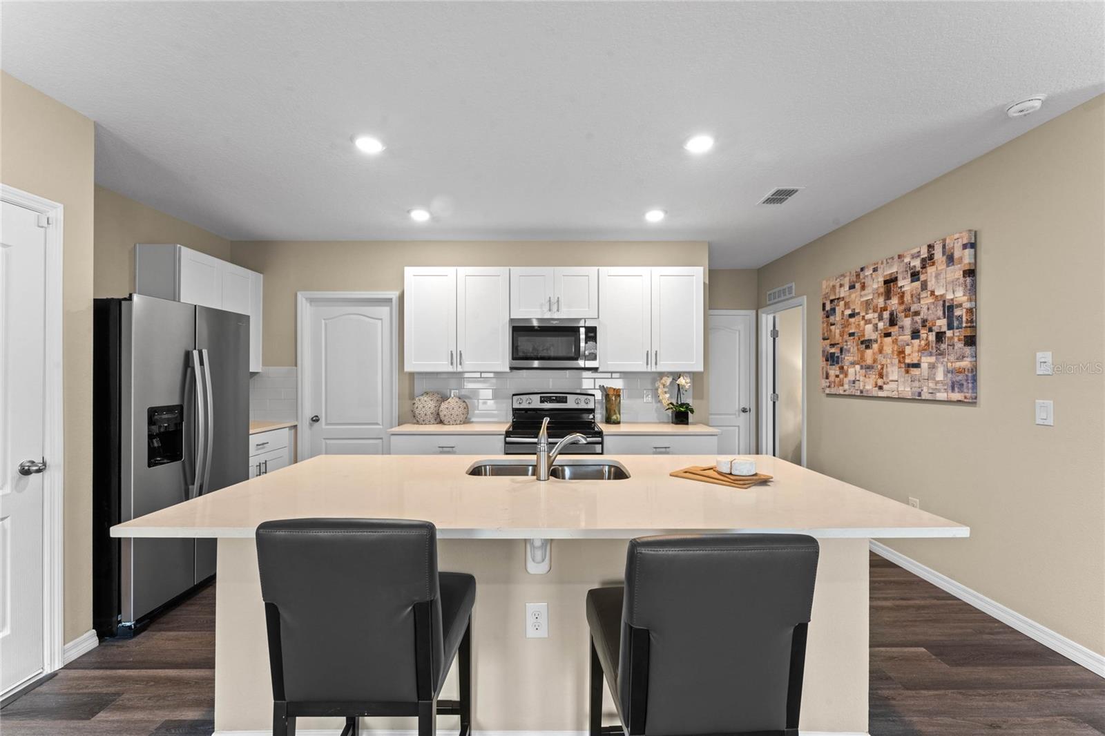 Image 9 of 37 For 3445 Briarwood Grove Drive