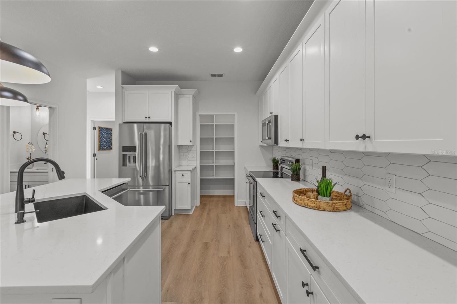 Image 2 of 19 For 1002 Farmstead Street