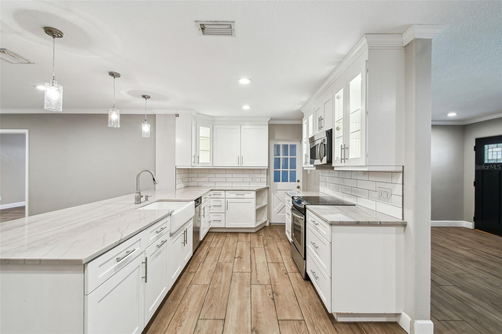 Image 6 of 35 For 3520 Westmoreland Drive