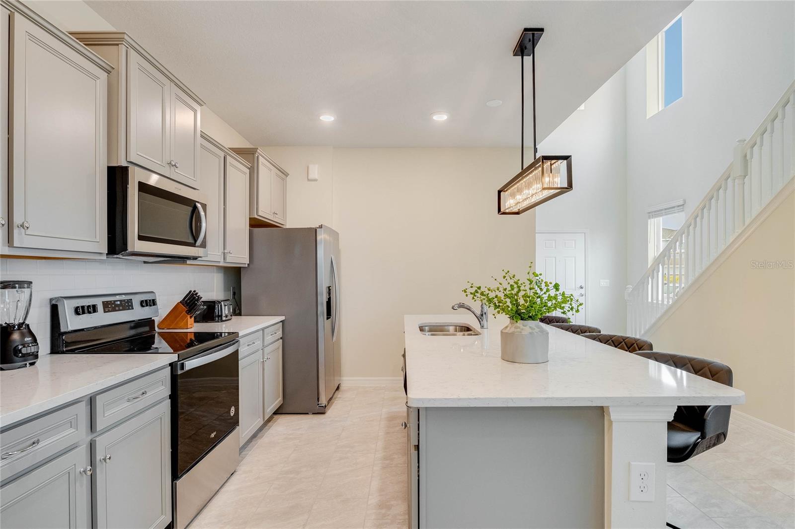 Image 8 of 54 For 1221 Aloha Boulevard