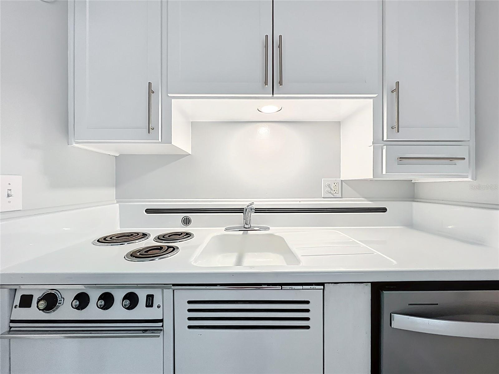 Image 19 of 40 For 311 Morse Boulevard 7-5