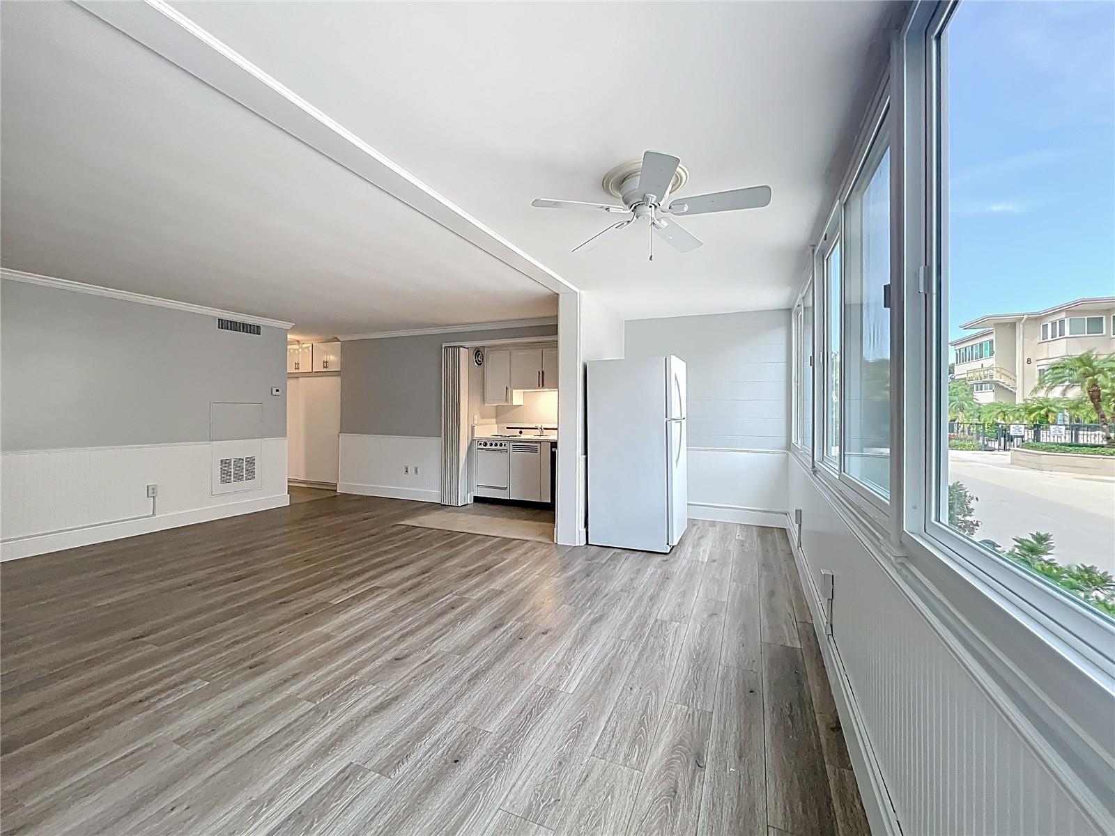 Image 25 of 40 For 311 Morse Boulevard 7-5
