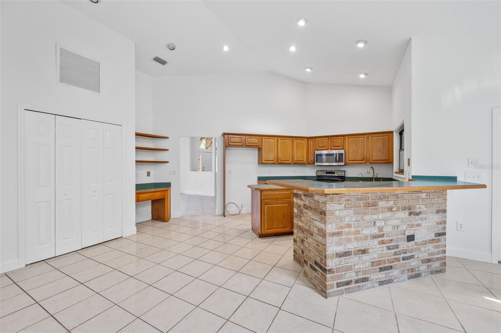 Image 23 of 39 For 4206 Hield Road Nw