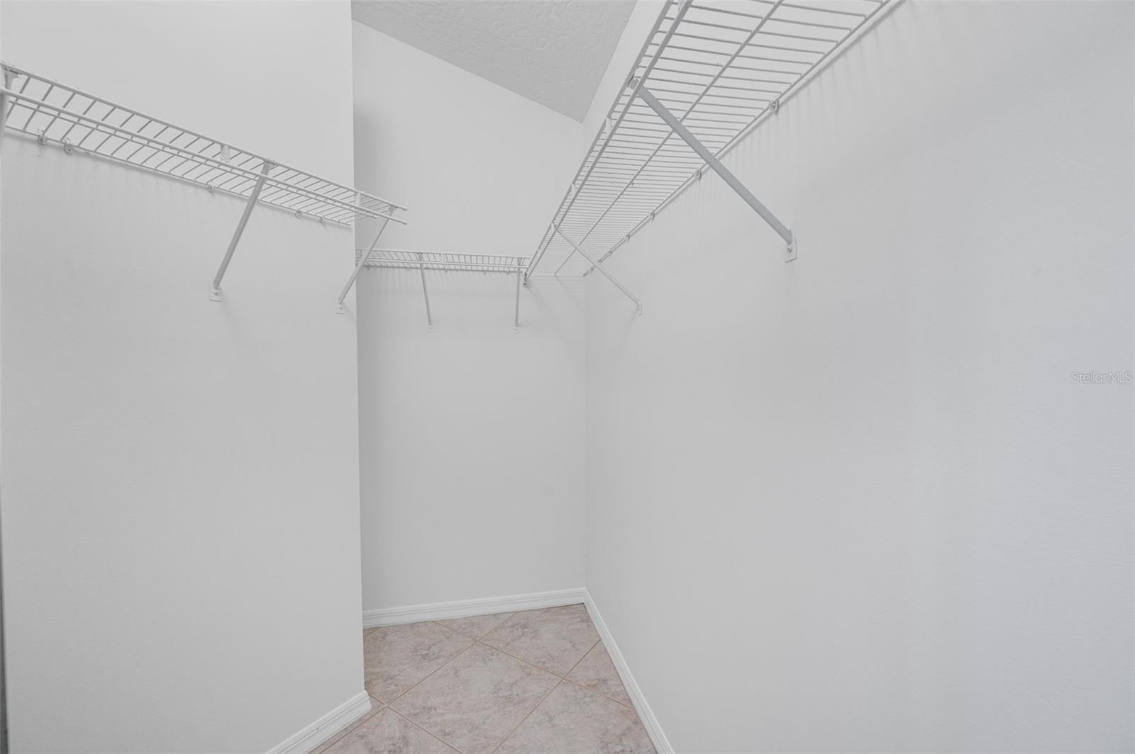 Image 34 of 39 For 4206 Hield Road Nw