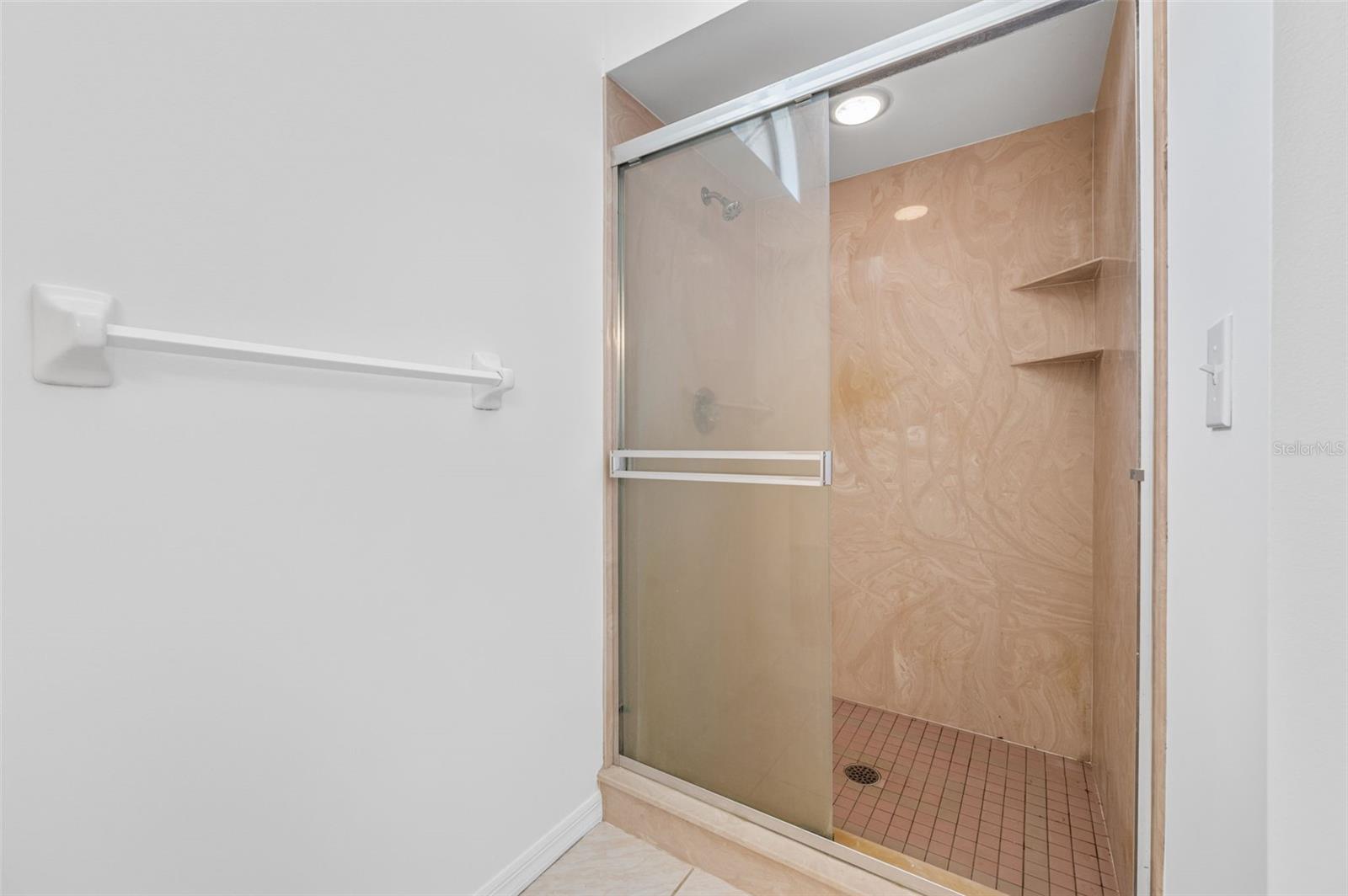 Image 36 of 39 For 4206 Hield Road Nw
