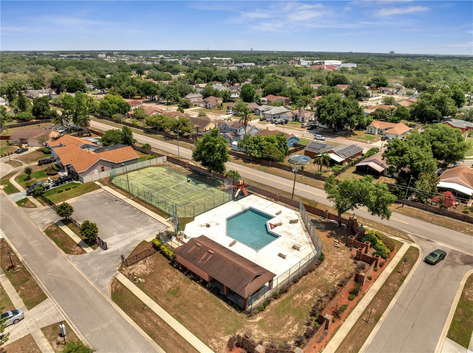 Image 18 of 20 For 6017 Brookhill Court