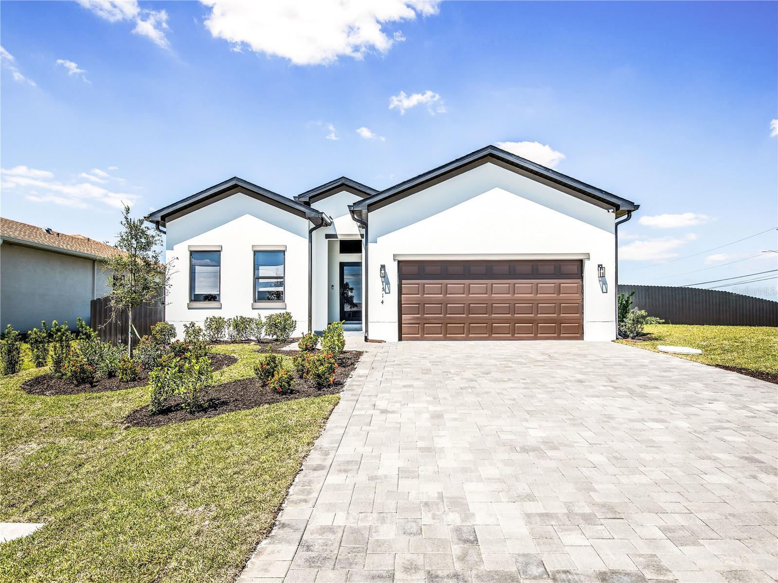 Image 2 of 14 For 2204 17th Avenue